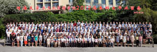 2012届河海大学18禁动漫
本科生毕业留念