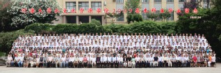 2009届河海大学18禁动漫
本科生毕业留念