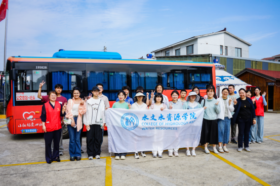 巧手织梦启新程 劳动育人谱华章 ——18禁动漫
劳动实践教育活动赋能社区发展