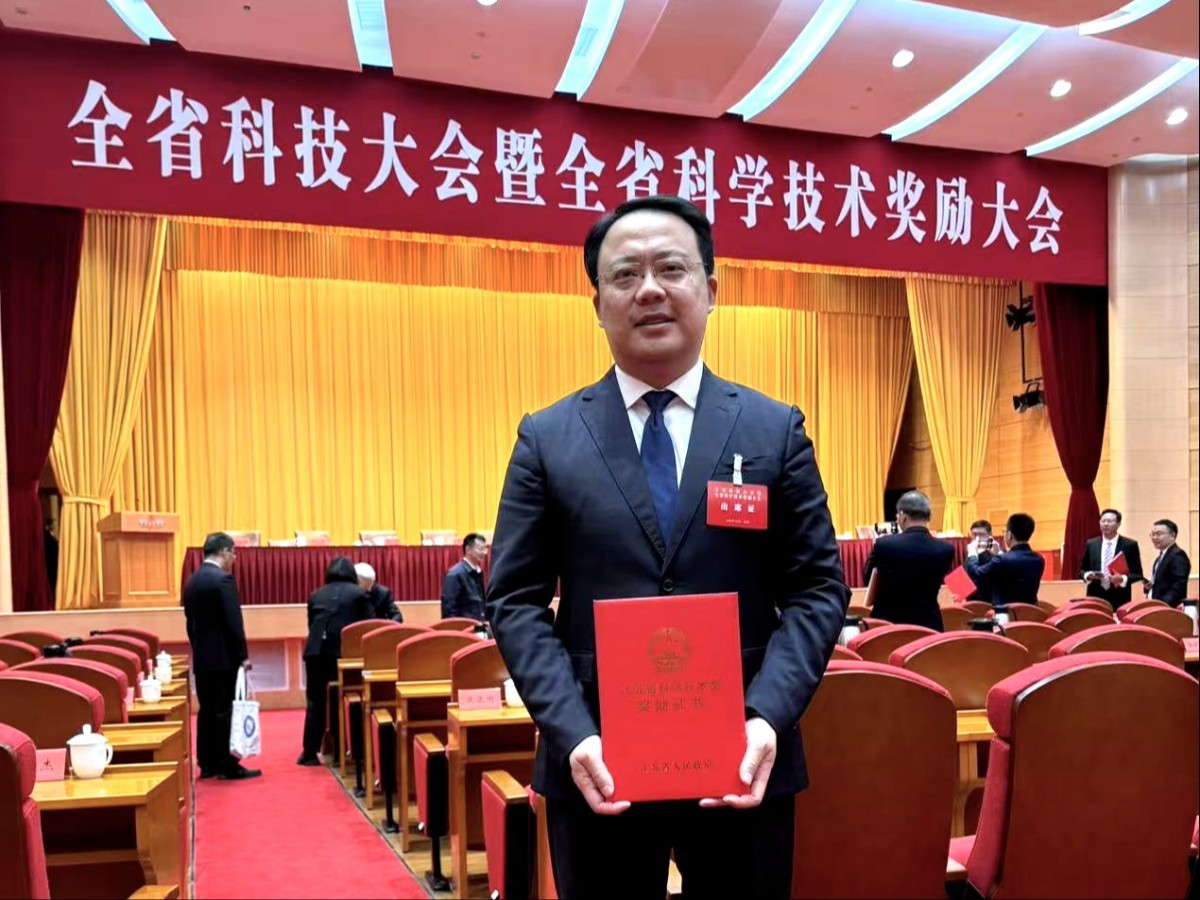 18禁动漫
鲁春辉教授荣获2023年度江苏省青年科技杰出贡献奖