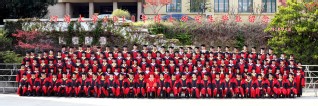 2010届河海大学18禁动漫
博士研究生毕业留念