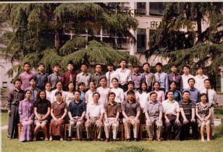 2002届河海大学18禁动漫
水文专业本科2班毕业留念