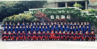 2005届河海大学18禁动漫
硕士研究生毕业留念