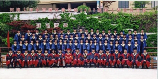 2006届河海大学18禁动漫
硕士研究生毕业留念