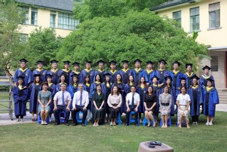 2020届河海大学18禁动漫
水利工程专业硕士1班毕业留念